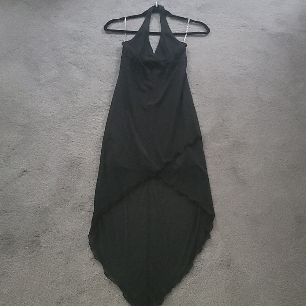 Dresss - Picture 2 of 2